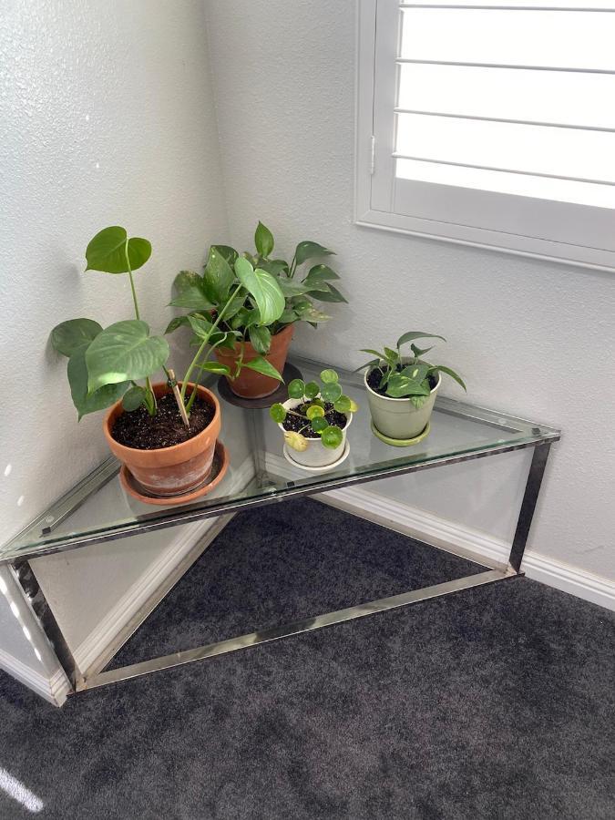 Private Room W/ Private Full Bathroom & Wifi & Ac & Shared Kitchen In Los Angeles Exterior photo