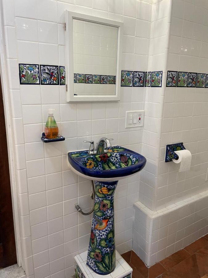 Private Room W/ Private Full Bathroom & Wifi & Ac & Shared Kitchen In Los Angeles Exterior photo