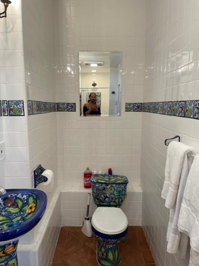 Private Room W/ Private Full Bathroom & Wifi & Ac & Shared Kitchen In Los Angeles Exterior photo